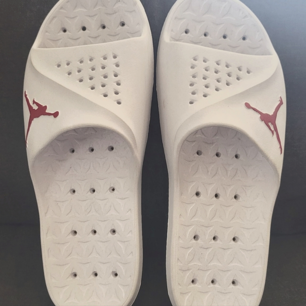 Jordan Brand Mens Slides. White, Red Size 13.